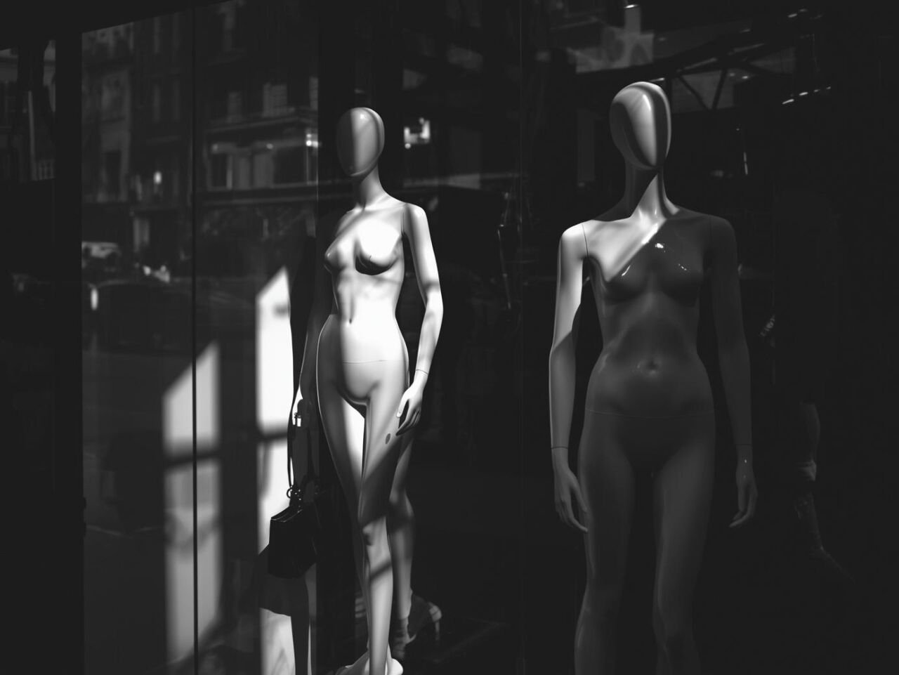 Vitrin Mankeni İmalatı: Mağazanızın Satışlarını Artıran Görsel Sanat