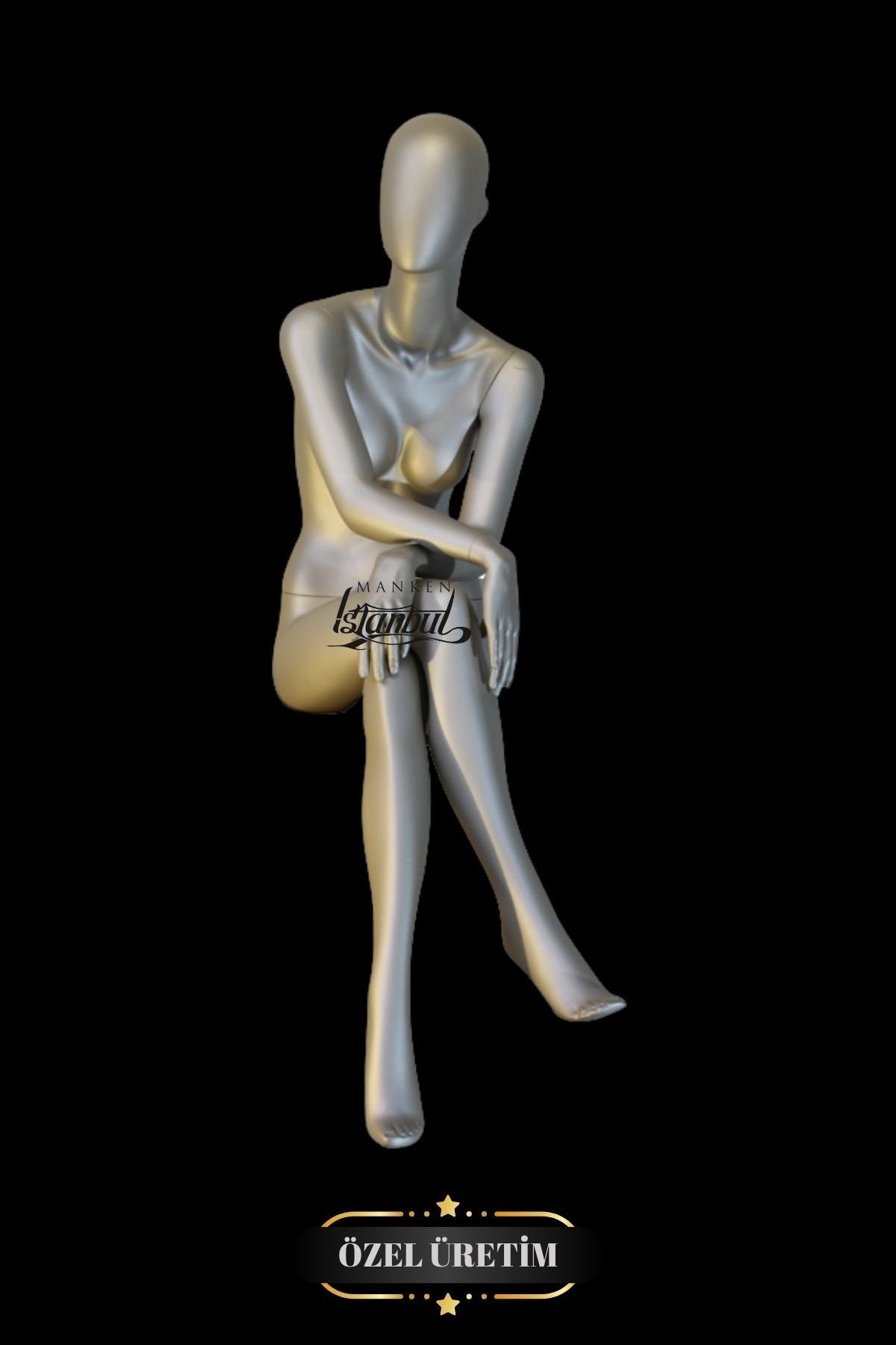 Oturan Bayan Vitrin Mankeni