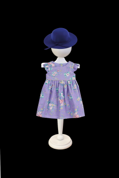 Beyaz Ahşap Çocuk Estetik Vitrin Mankeni 06/09 Aylık