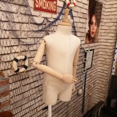 Ahşap Kollu Pantolon Giyebilen Çocuk Terzi Mankeni Vitrin Mankeni