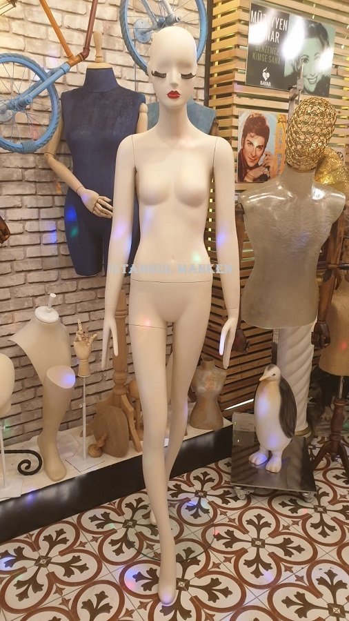 Delüks Bayan Vitrin Mankeni