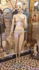 Delüks Bayan Vitrin Mankeni