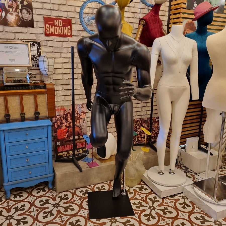 Sporcu Koşan Erkek Vitrin Mankeni