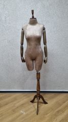 38 Beden Pantolon Giyen Ahşap Kollu Terzi Vitrin Mankeni