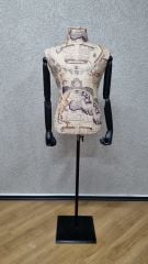 Ahşap kollu terzi mankeni vitrin mankeni